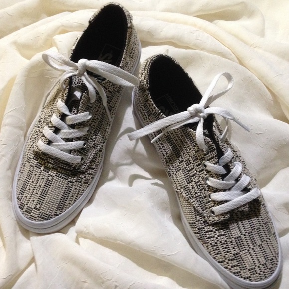 Vans Shoes - Vans "Off the Wall" sneakers